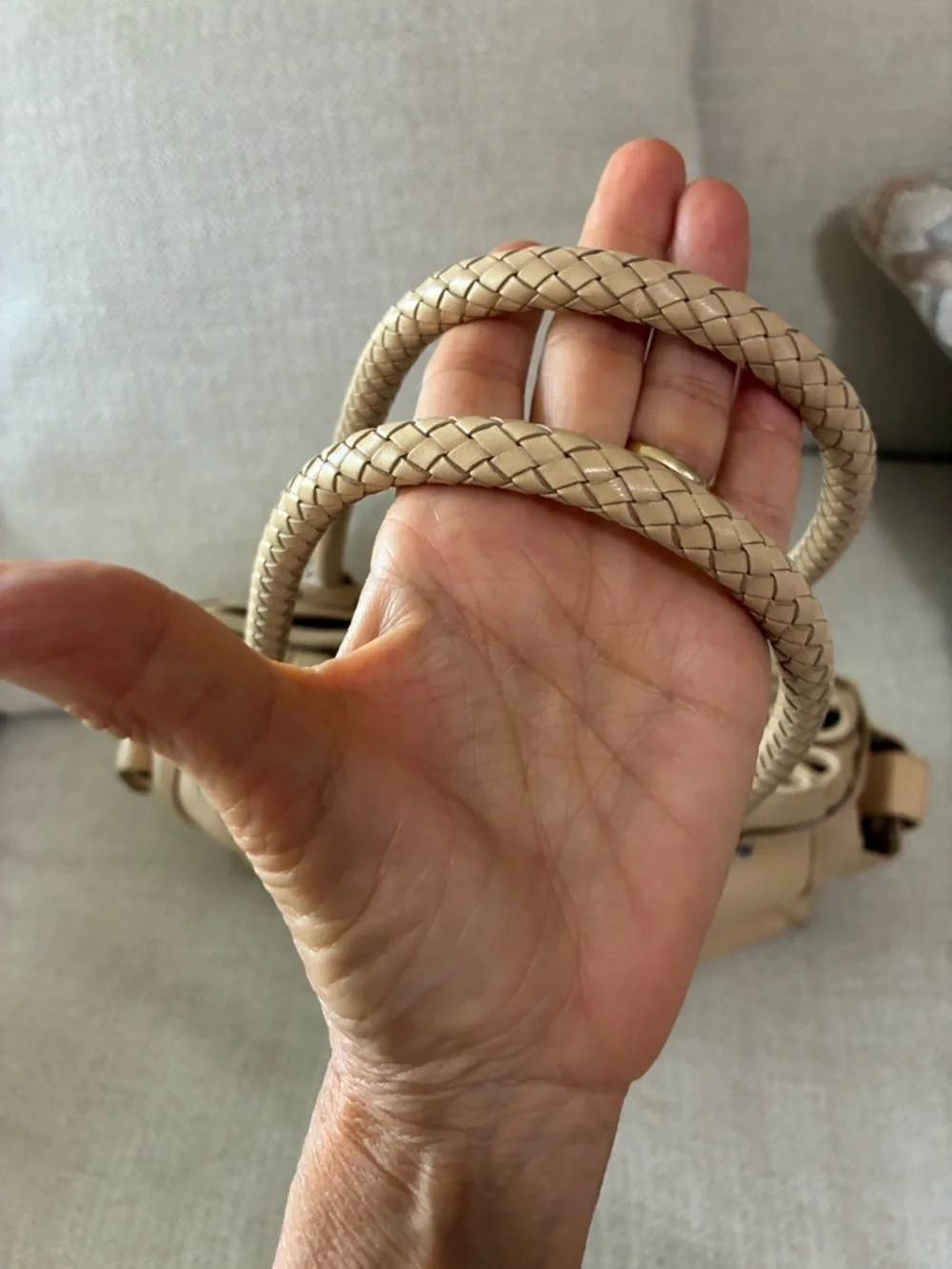 VINTAGE BRIGHTON
BEIGE PEBBLED LEATHER HANDBAG - Picture 7 of 14
